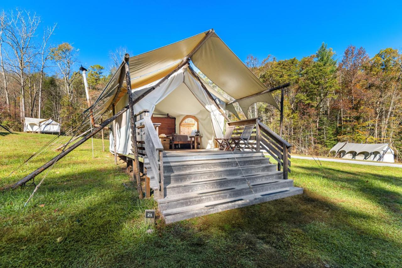 ホテル Under Canvas Great Smoky Mountains ピジョンフォージ エクステリア 写真